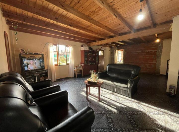 VENTA DE CASA 4 AMB EN TRUJUI MORENO APTO CREDITO. 5