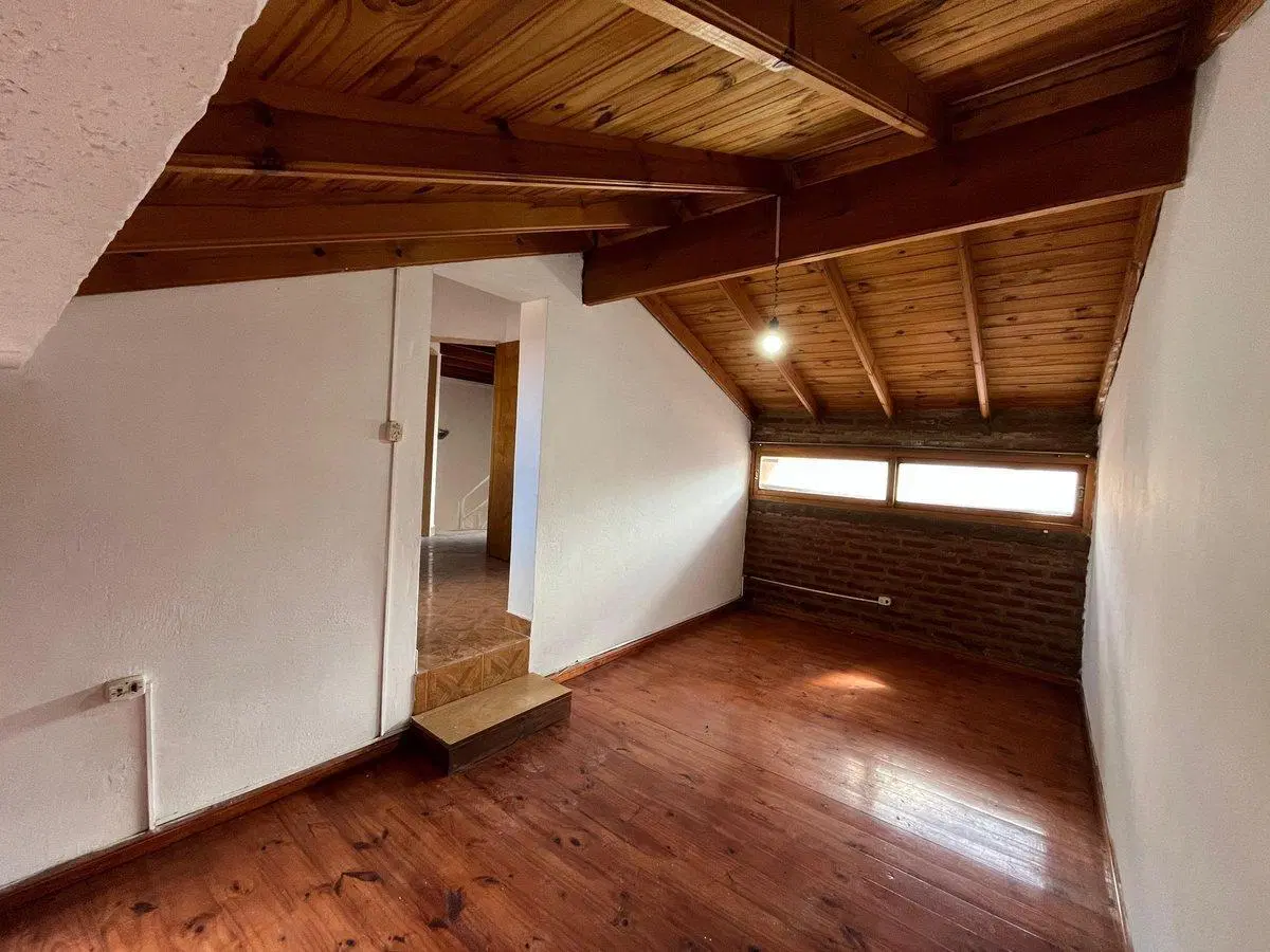 Casa tríplex 5 amb c/cochera en Morris, Hurlingham 4