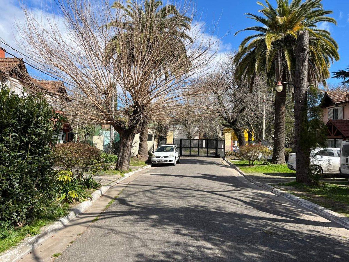 Casa tríplex 5 amb c/cochera en Morris, Hurlingham