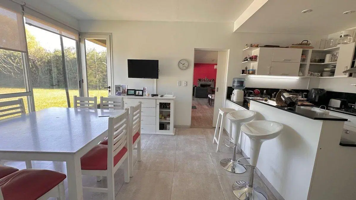 Venta Casa con pileta - Villa Olivos, Ramal Pilar 4