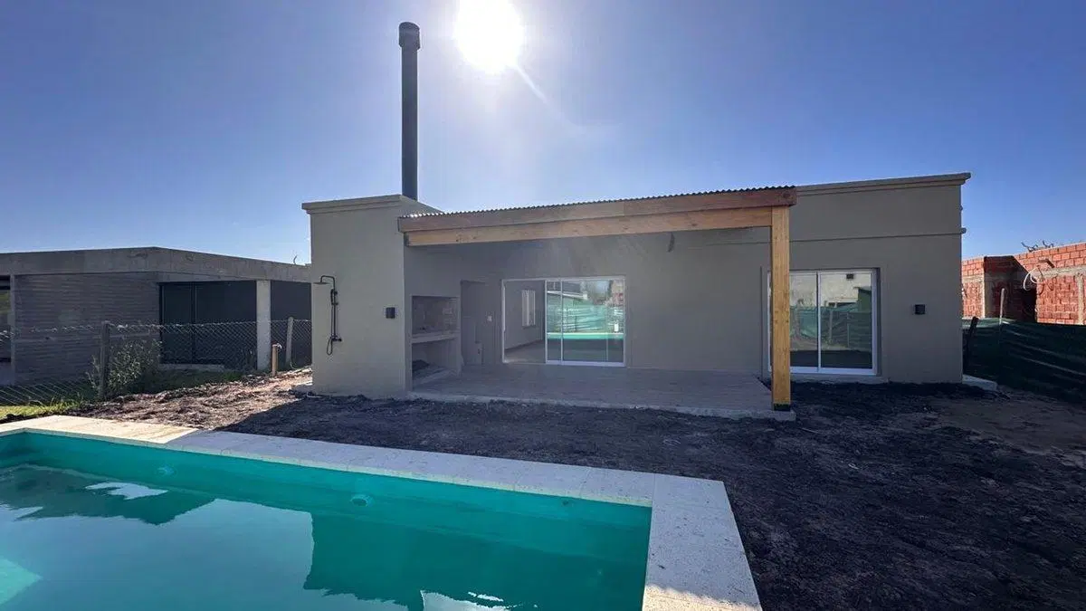 Venta Casa Pilar del Este Santa Emilia- Pilar 3