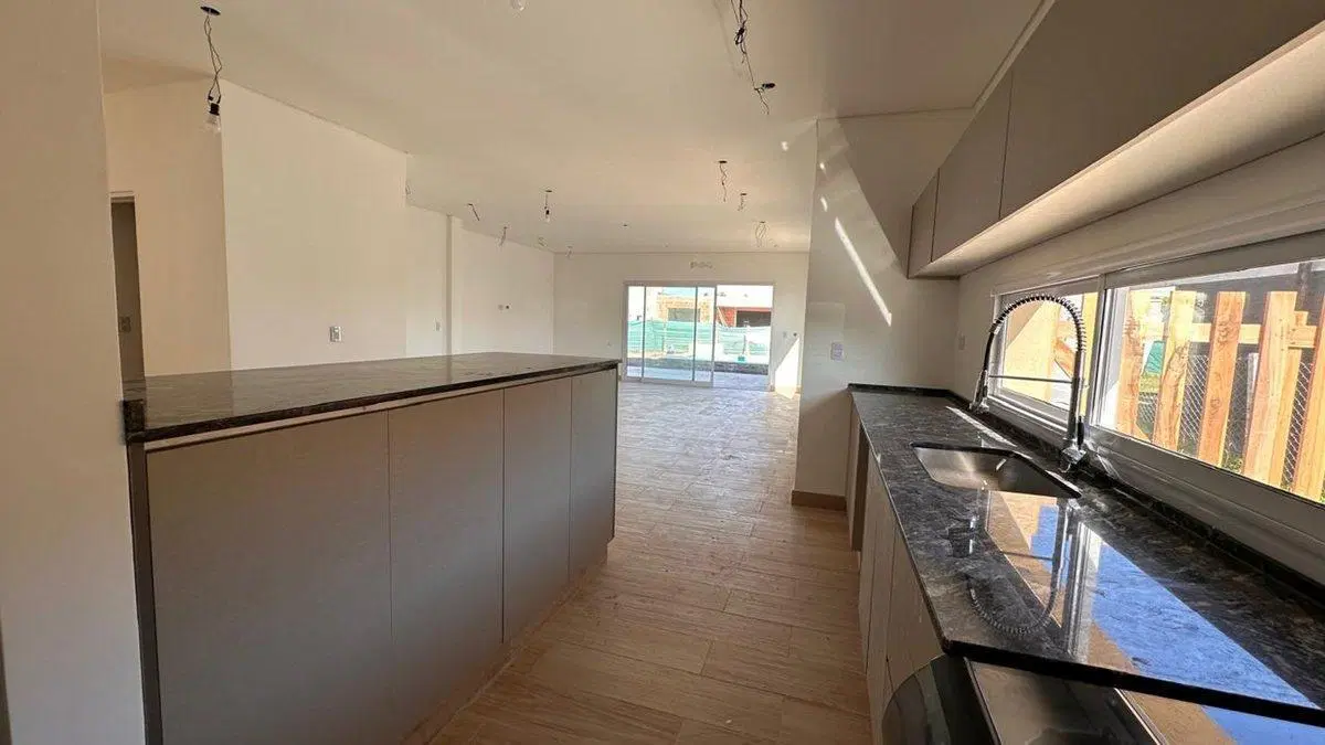 Venta Casa Pilar del Este Santa Emilia- Pilar 4