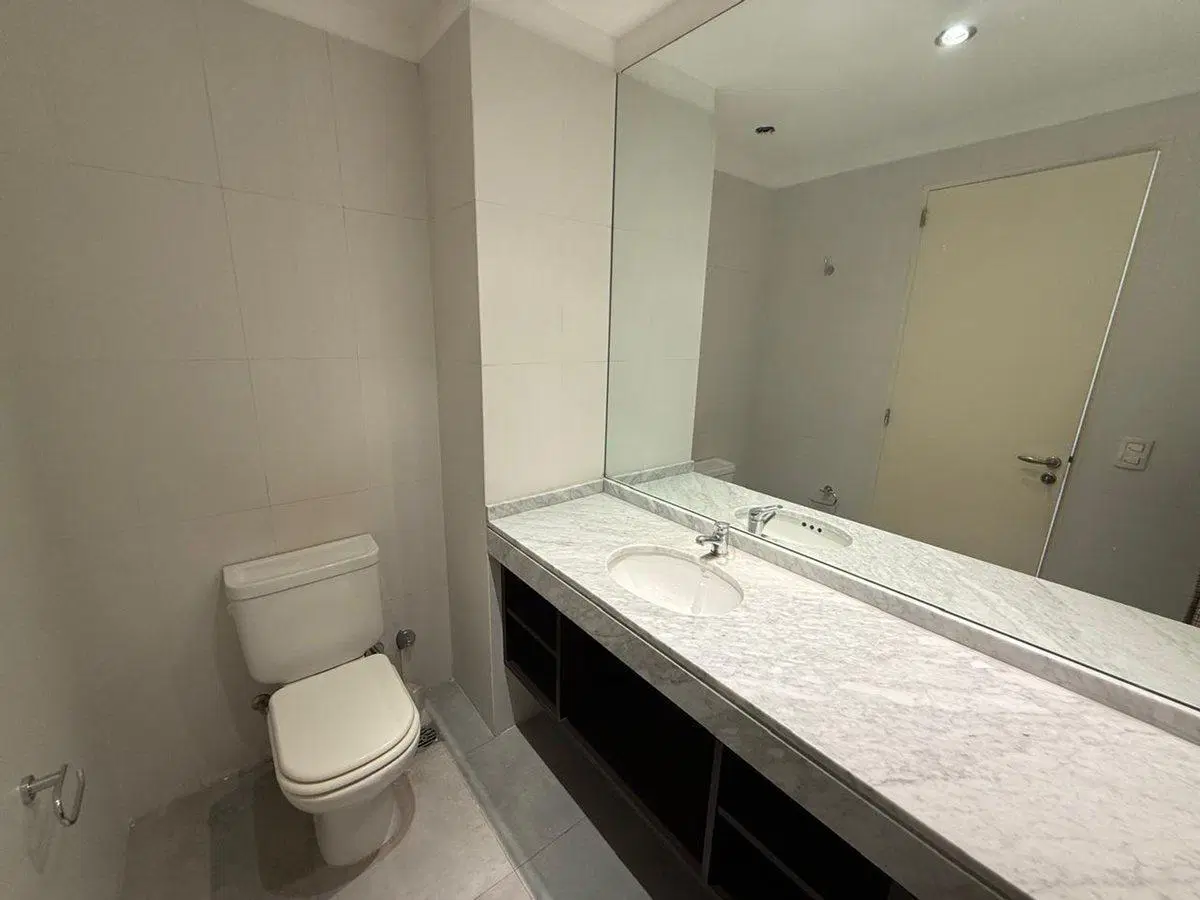 OFICINA EN VOHE PILAR CON COCHERA Y AMENITIES 2