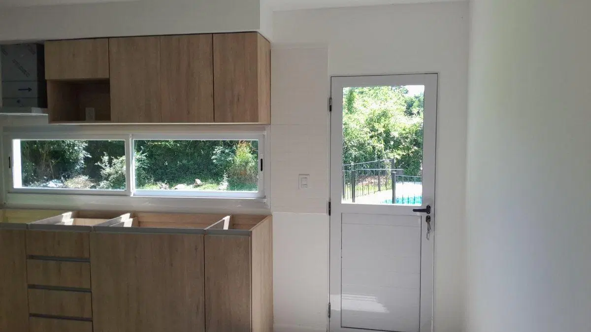 Venta Casa a estrenar en una Planta Mapuche C C 4