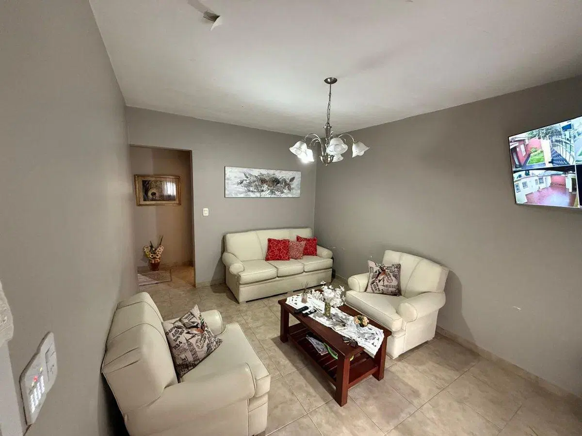 VENTA DE PROPIEDAD EN JOSÉ CLEMENTE PAZ 2
