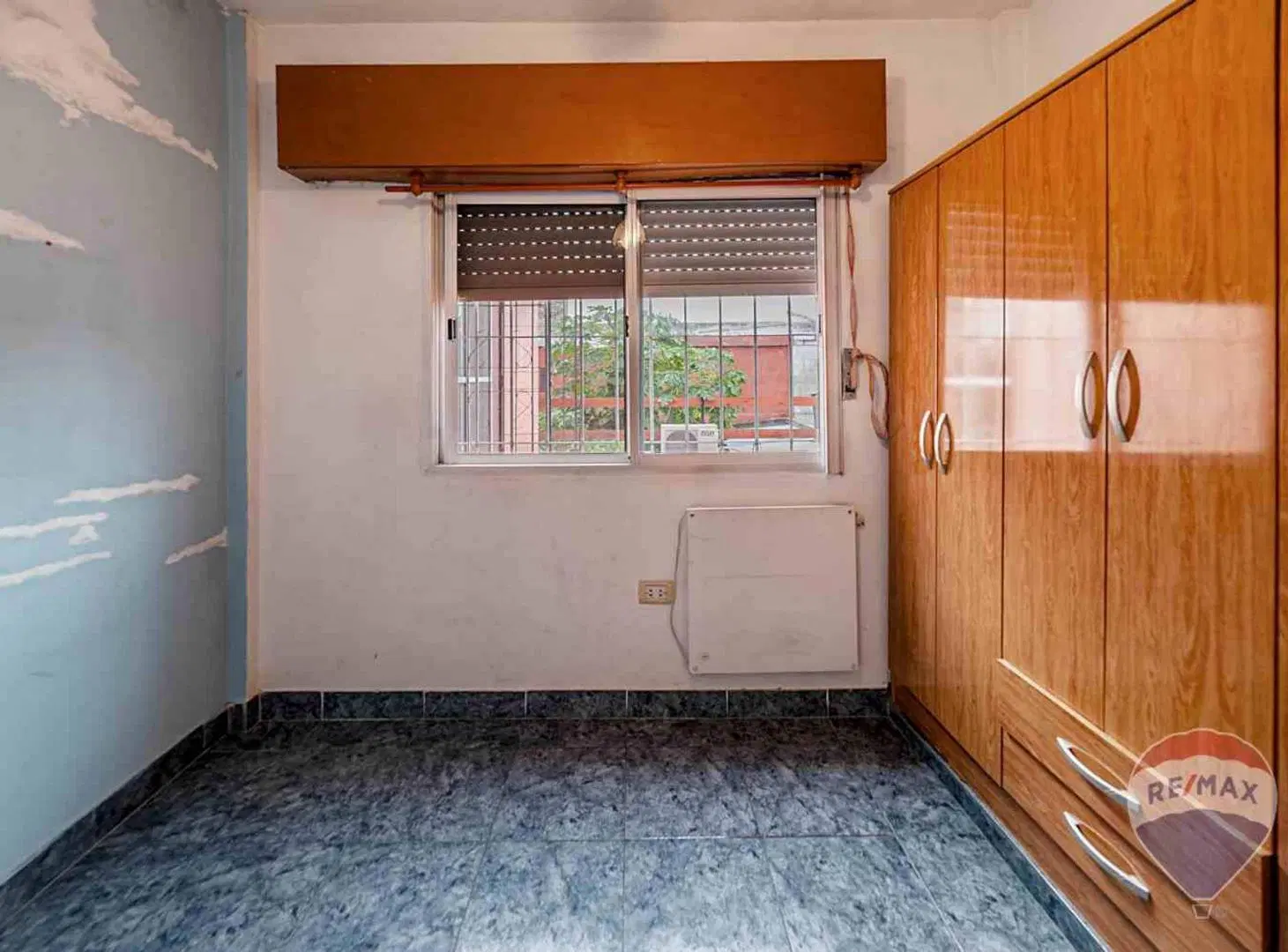 CASA EN VENTA 5 AMB + DEPTO BUEN ACCESO MORENO. 3