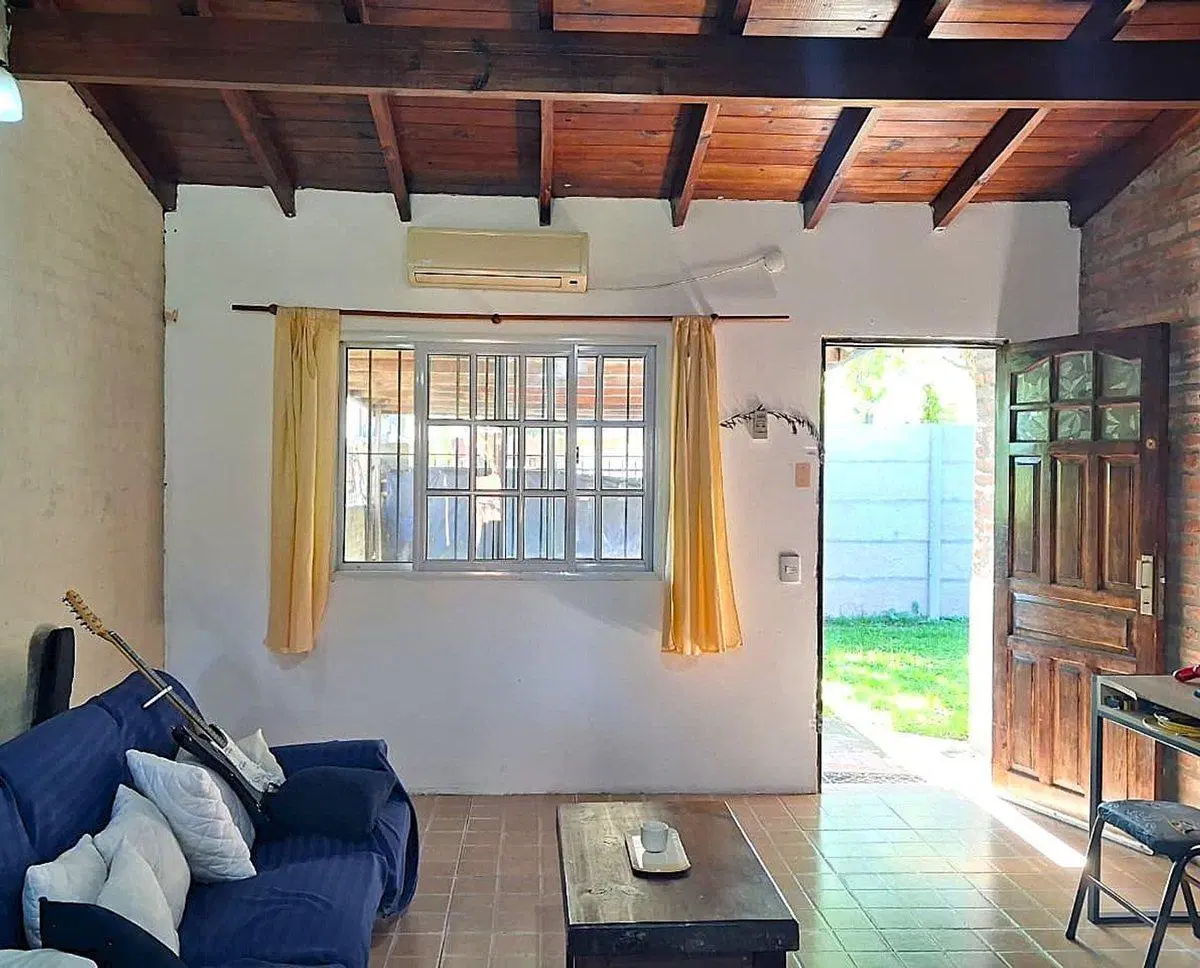 VENTA CASA en De Vicenzo Grande Inmerojable ubicac 5