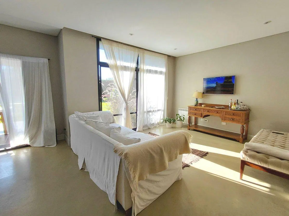 CASA 3 DORM JARDIN PILETA MANZANARES CHICO PILAR 3