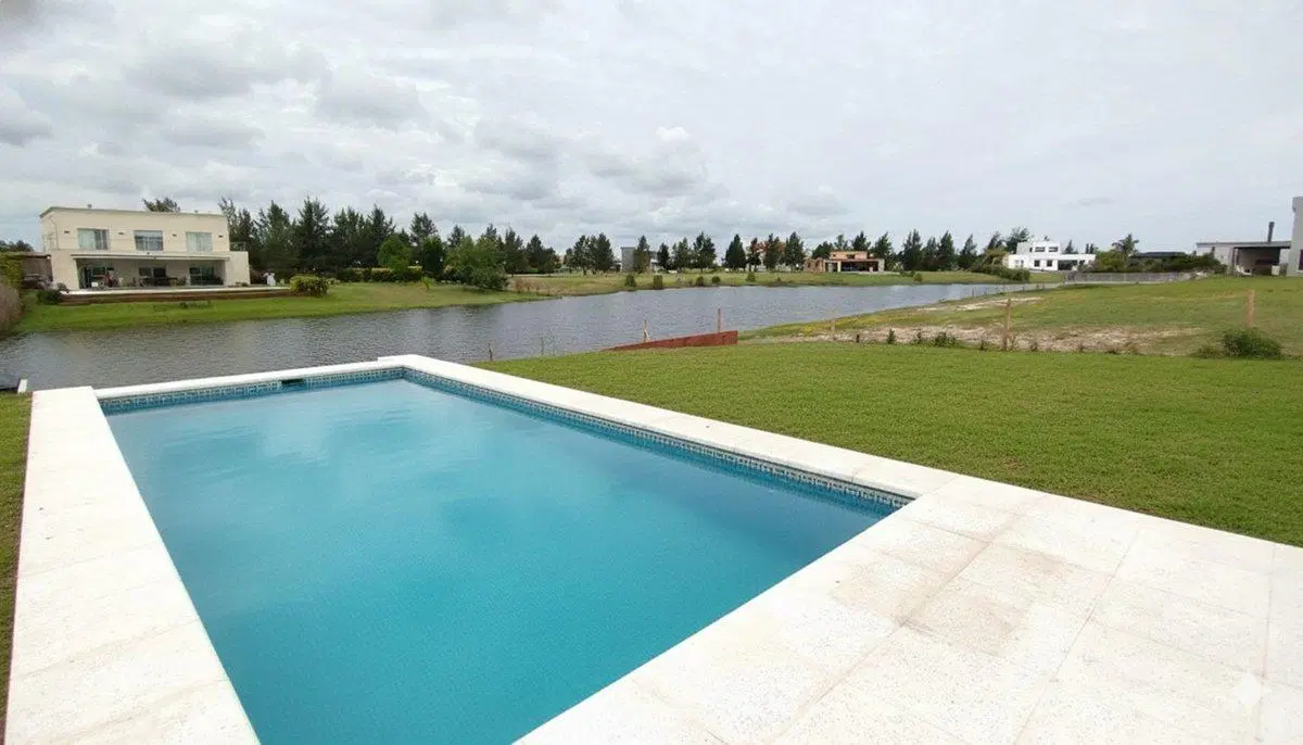 CASA EN VENTA - EL NAUDIR - A LA LAGUNA 3