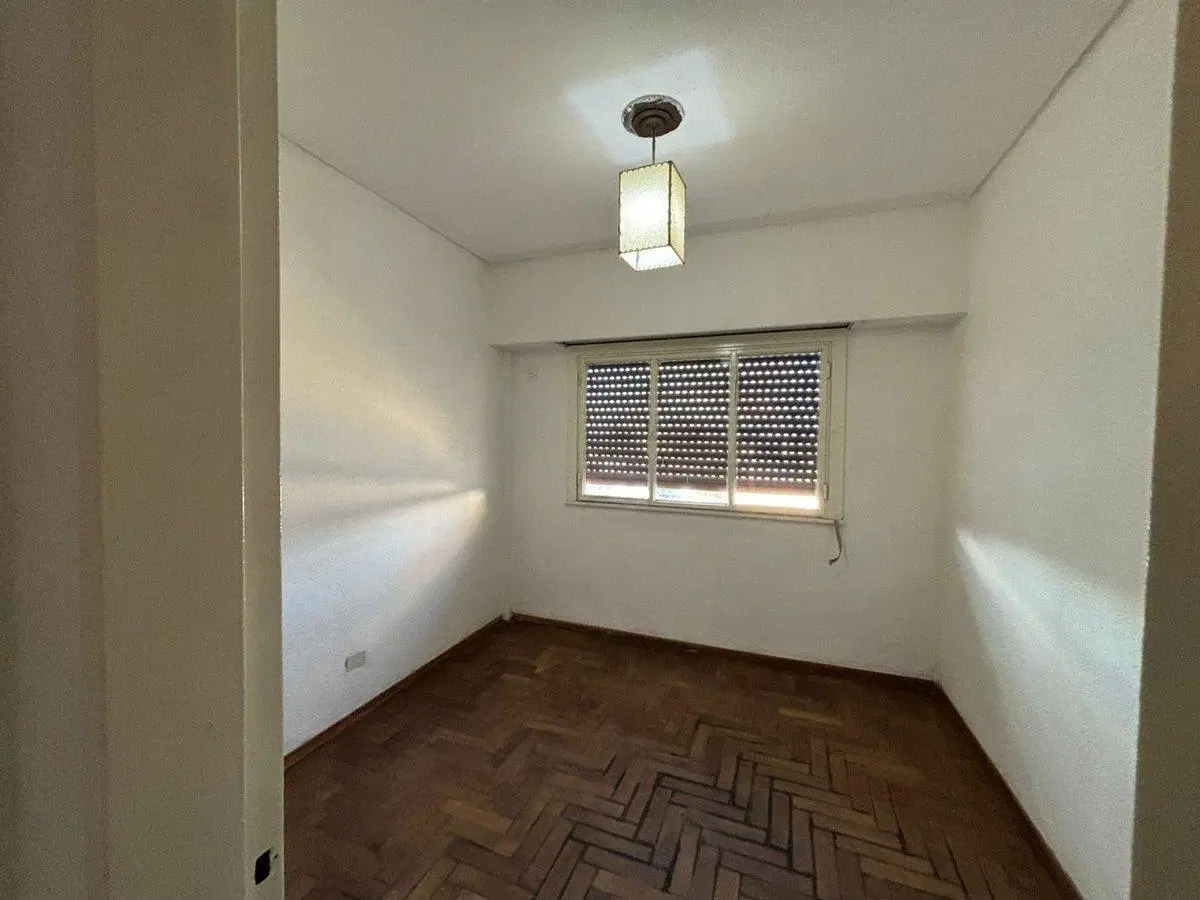 VENTA DE DEPTO EN JOSE C PAZ SOBRE AVENIDA PERON 5