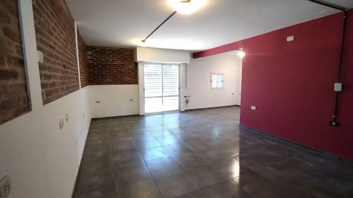 Casa en De Vicenzo Gde. Pilar con excelente acceso 5