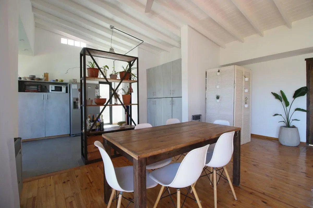 VENTA CASA CON PILETA Y LAGUNA  ACEPTA FINANCION 3