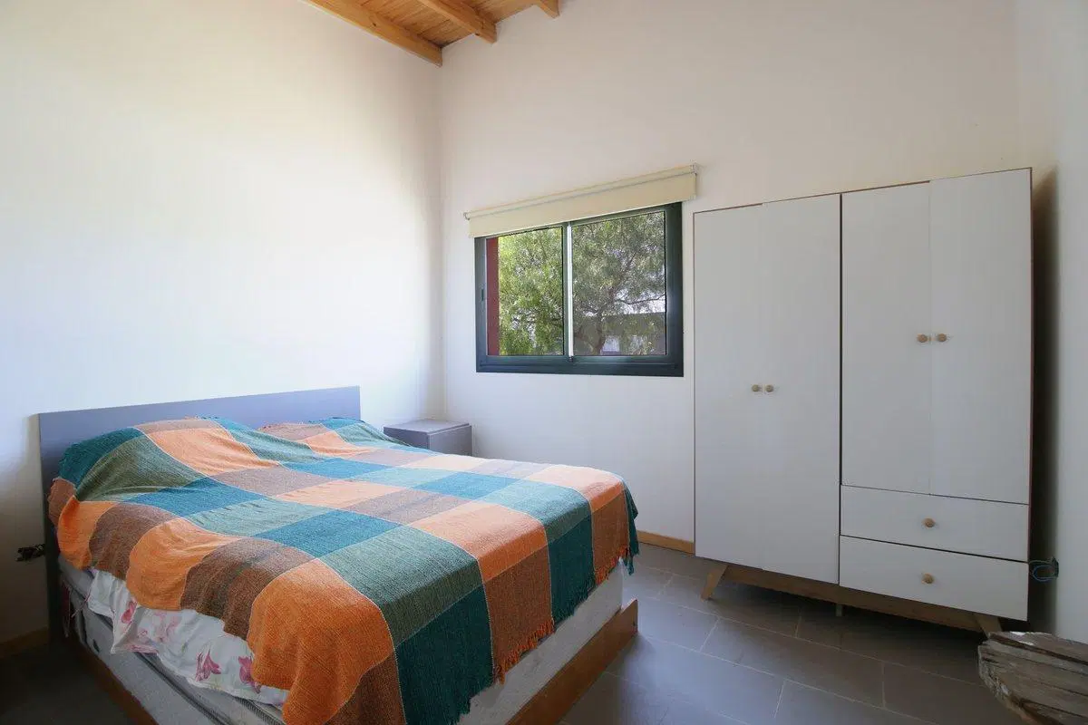VENTA CASA CON PILETA Y LAGUNA  ACEPTA FINANCION 3