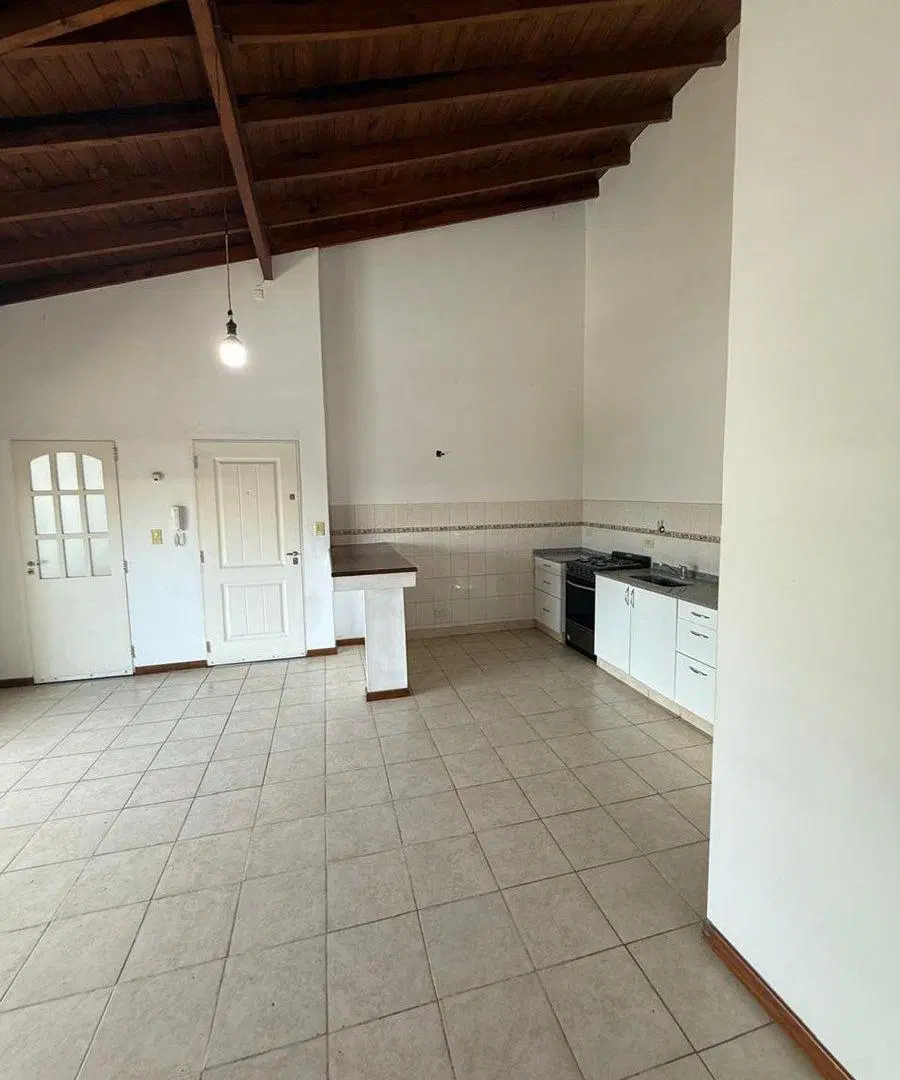 VENTA depto 3 amb, cochera doble cubierta/lavadero 5