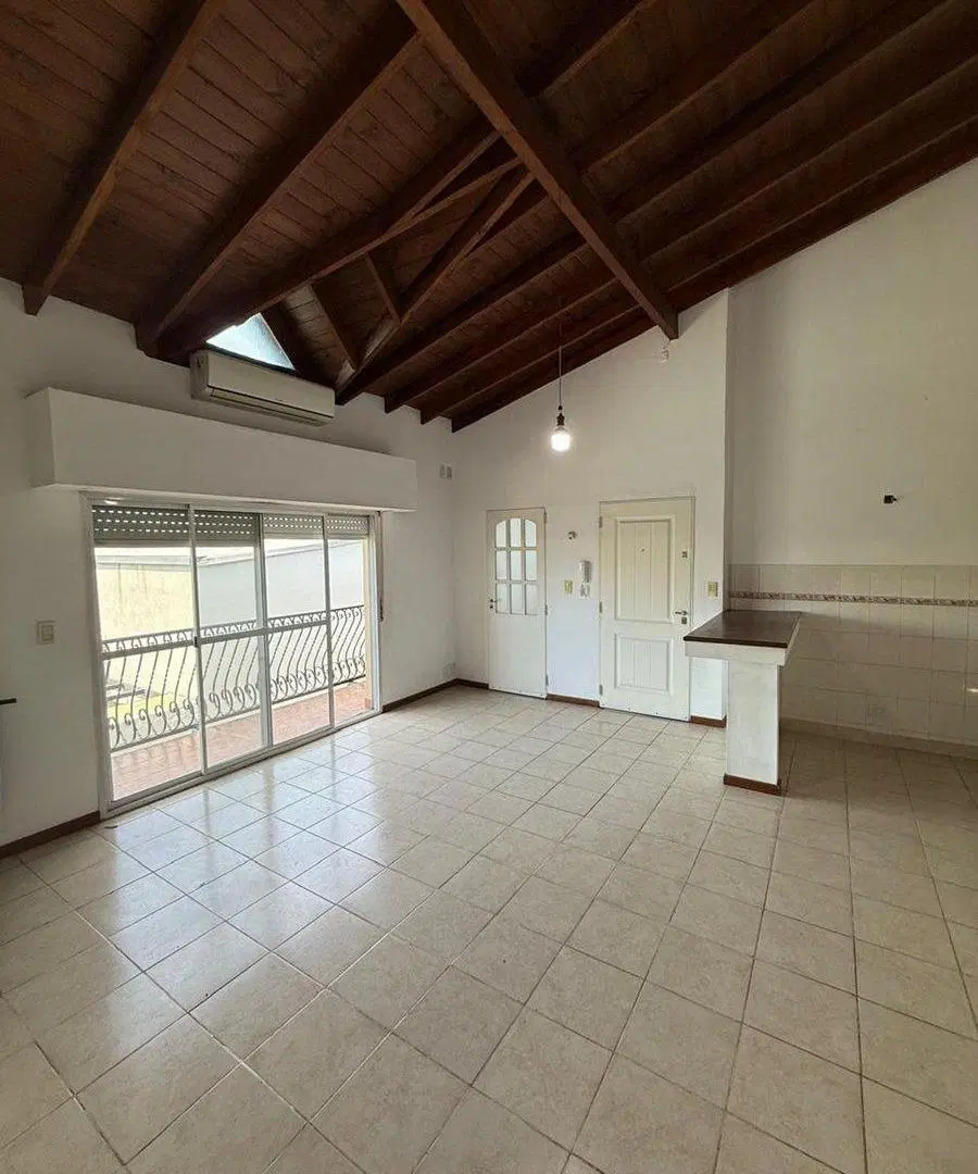 VENTA depto 3 amb, cochera doble cubierta/lavadero 2