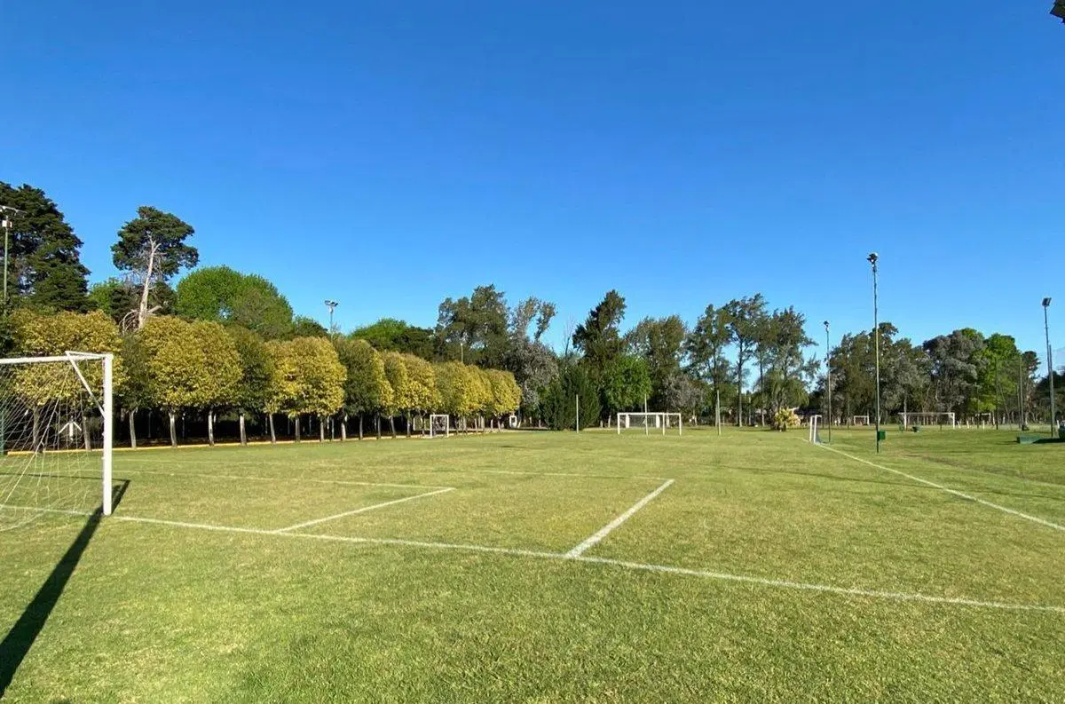 LOTE 711 M2 COUNTRY CLUB PRIV LOMA VERDE ESCOBAR 3