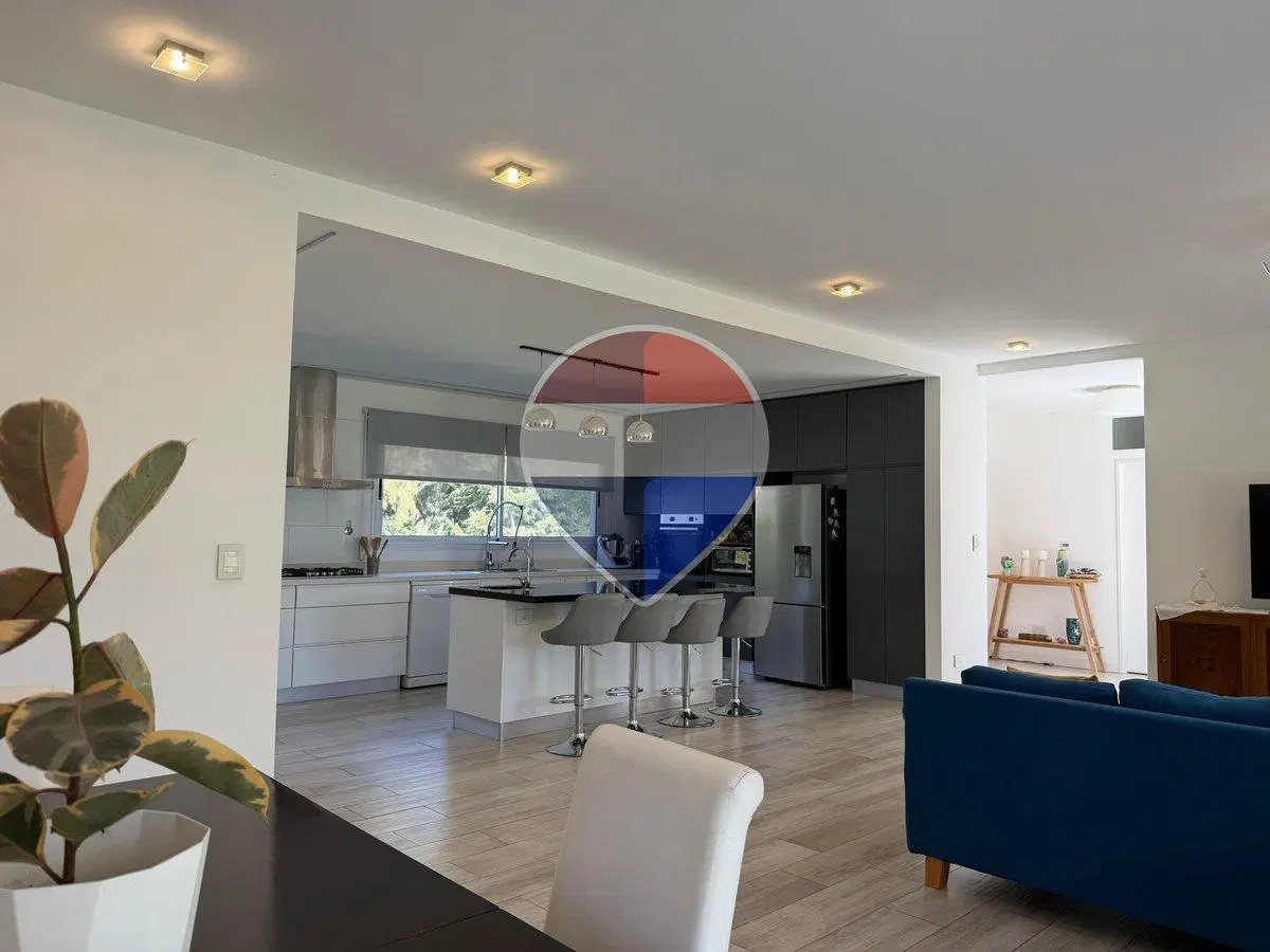 CASA 5 AMBIENTES EN CASUARINAS DEL PILAR 5
