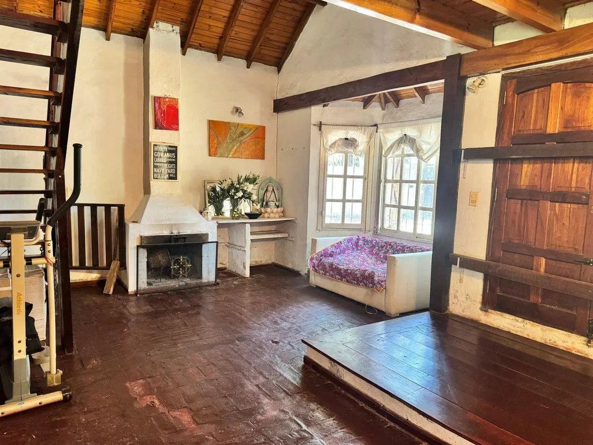 CASA QUINTA de 5 AMB+PILETA+QUINCHO en YEI PORÁ 3
