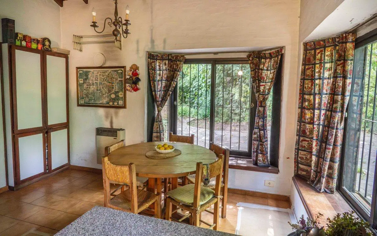 Venta CASA excelente ubicación 3/4 Dorm gran Lote 4