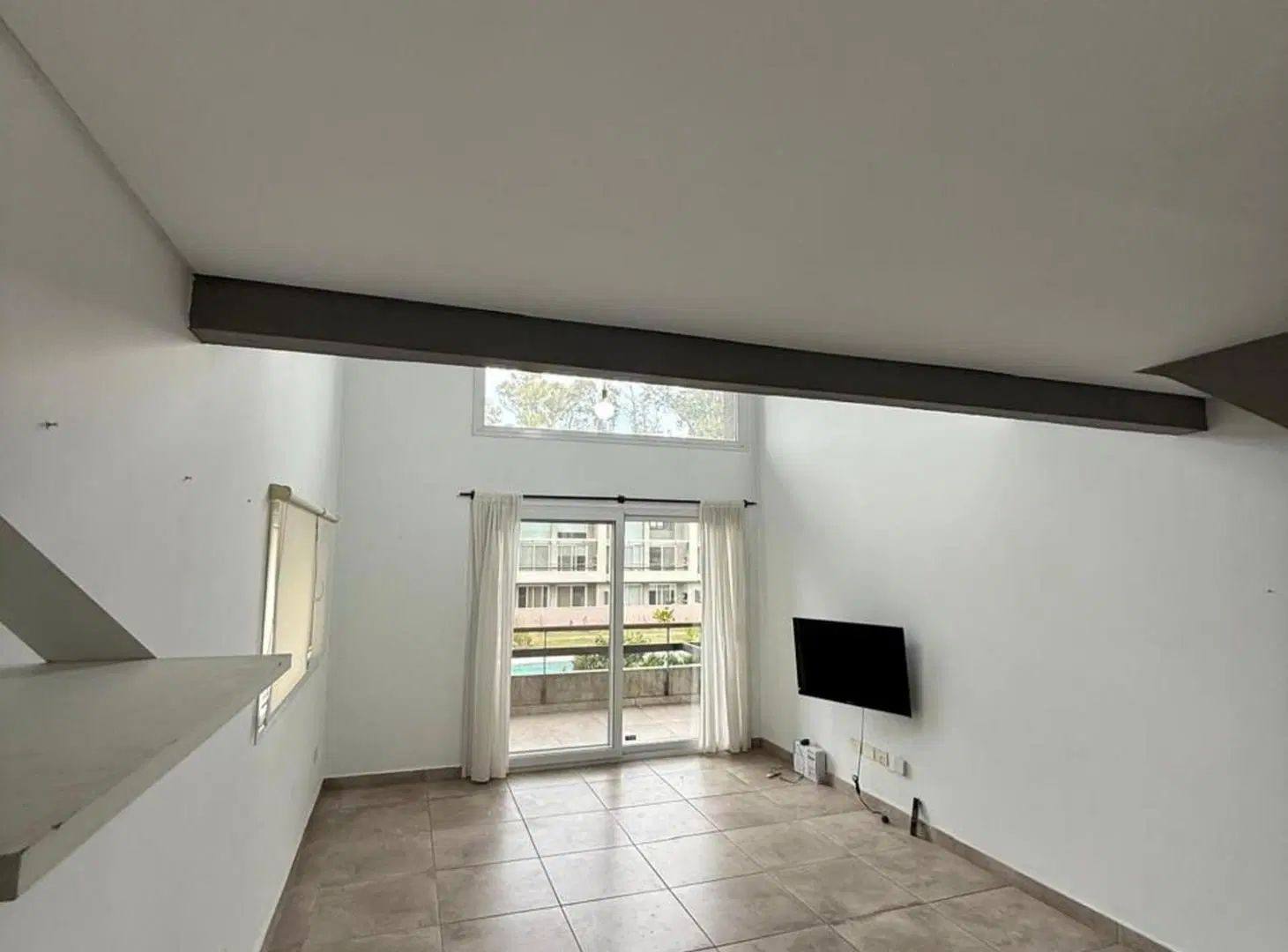 DEPARTAMENTO DUPLEX 2 AMB CAMPUS VISTA 4