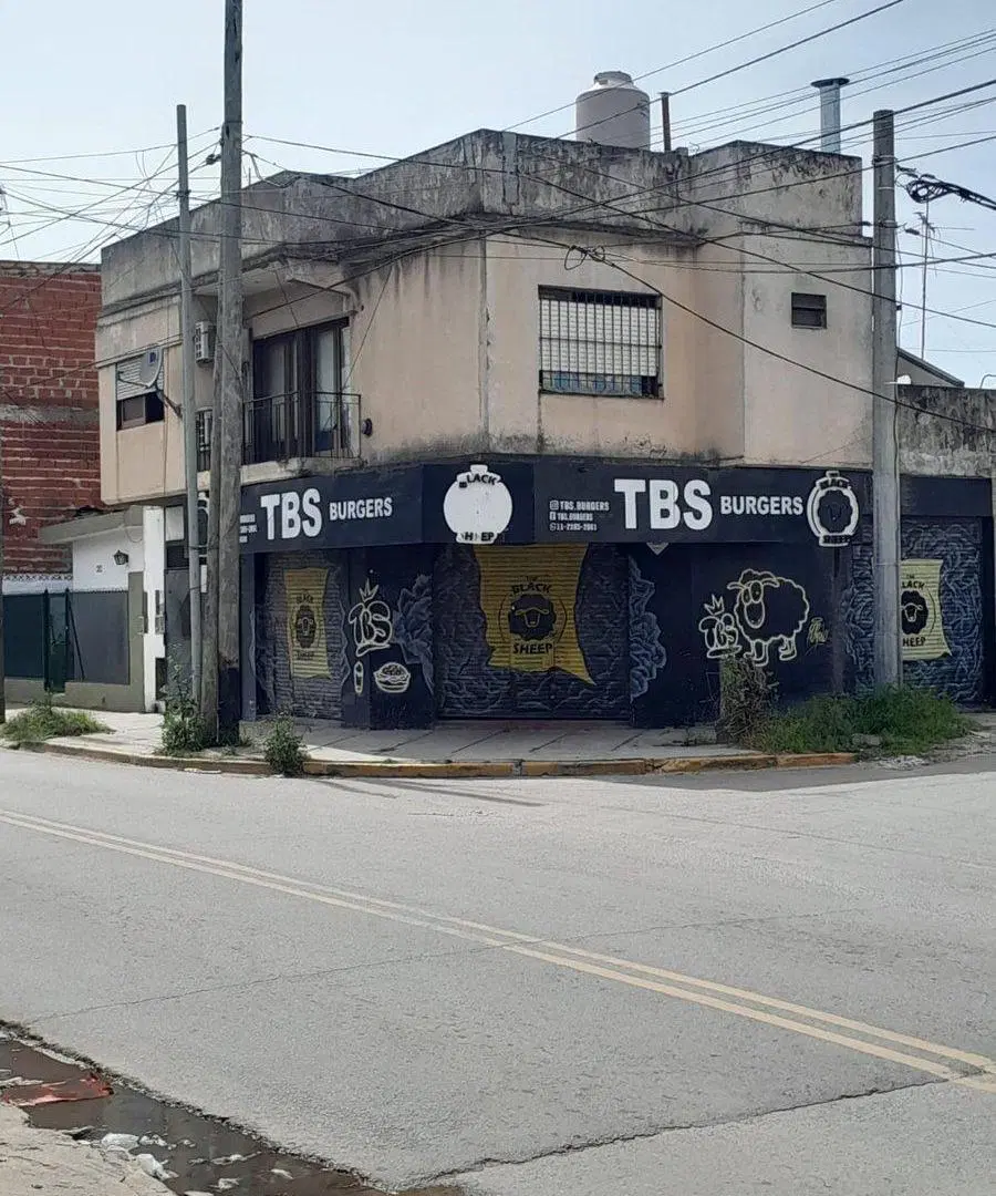 VENTA DE PROPIEDAD EN JOSÉ CLEMENTE PAZ 3