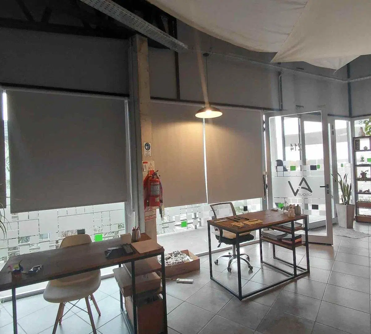 LOCAL COMERCIAL-OFICINA 2° PISO VERDI 57 RUTA 8 4