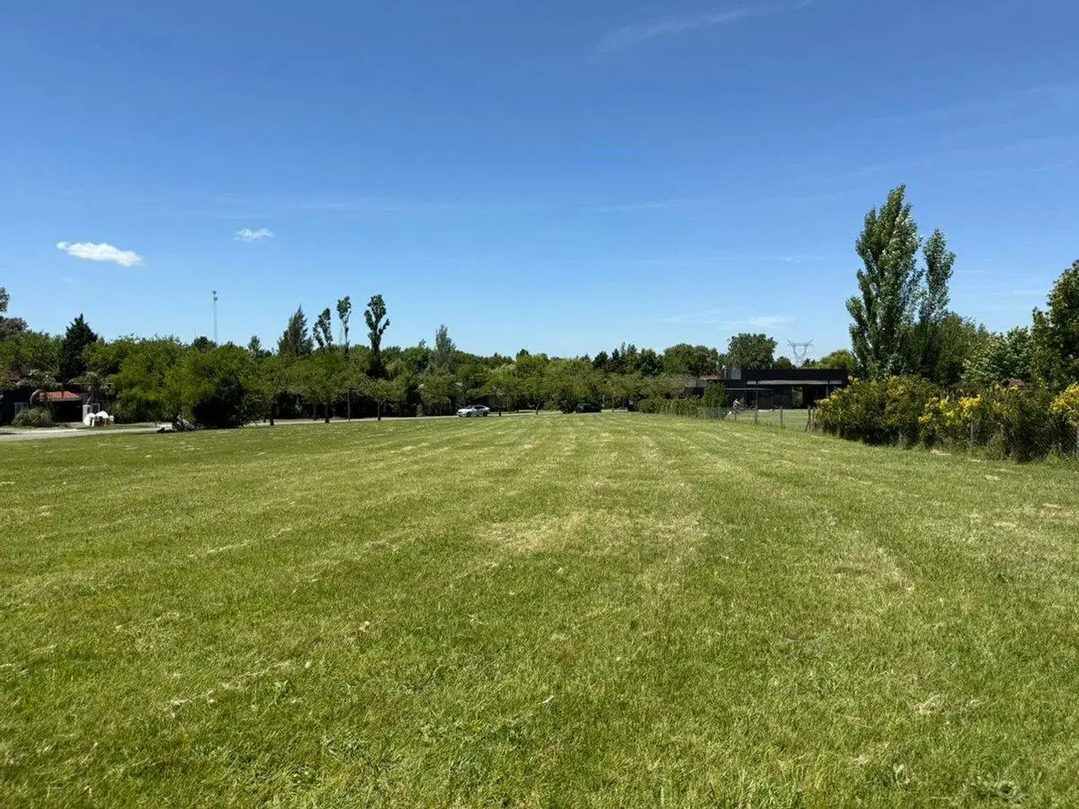 VENDE TERRENO LOTE GRAN SUP ALTOS MANZANARES PILAR 2