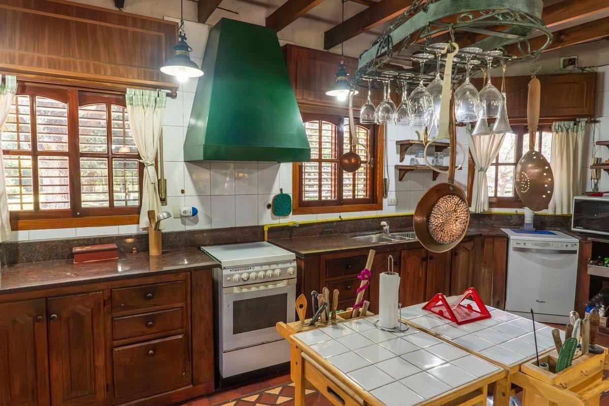 Foto de Casa Quinta en Venta-Ricardo Rojas, Lote 4200m2, imagen 3