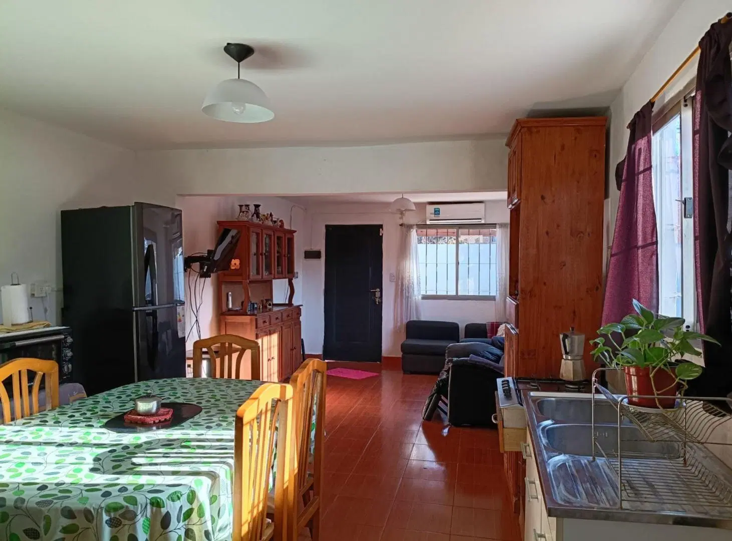 Casa en Venta Excelente acceso De Vicenzo Grande 4