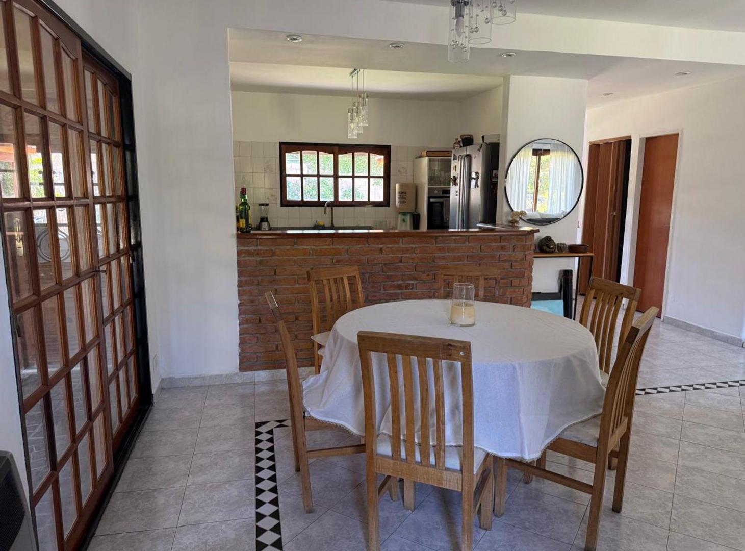 Venta casa 5 ambientes Maschwitz Country Club