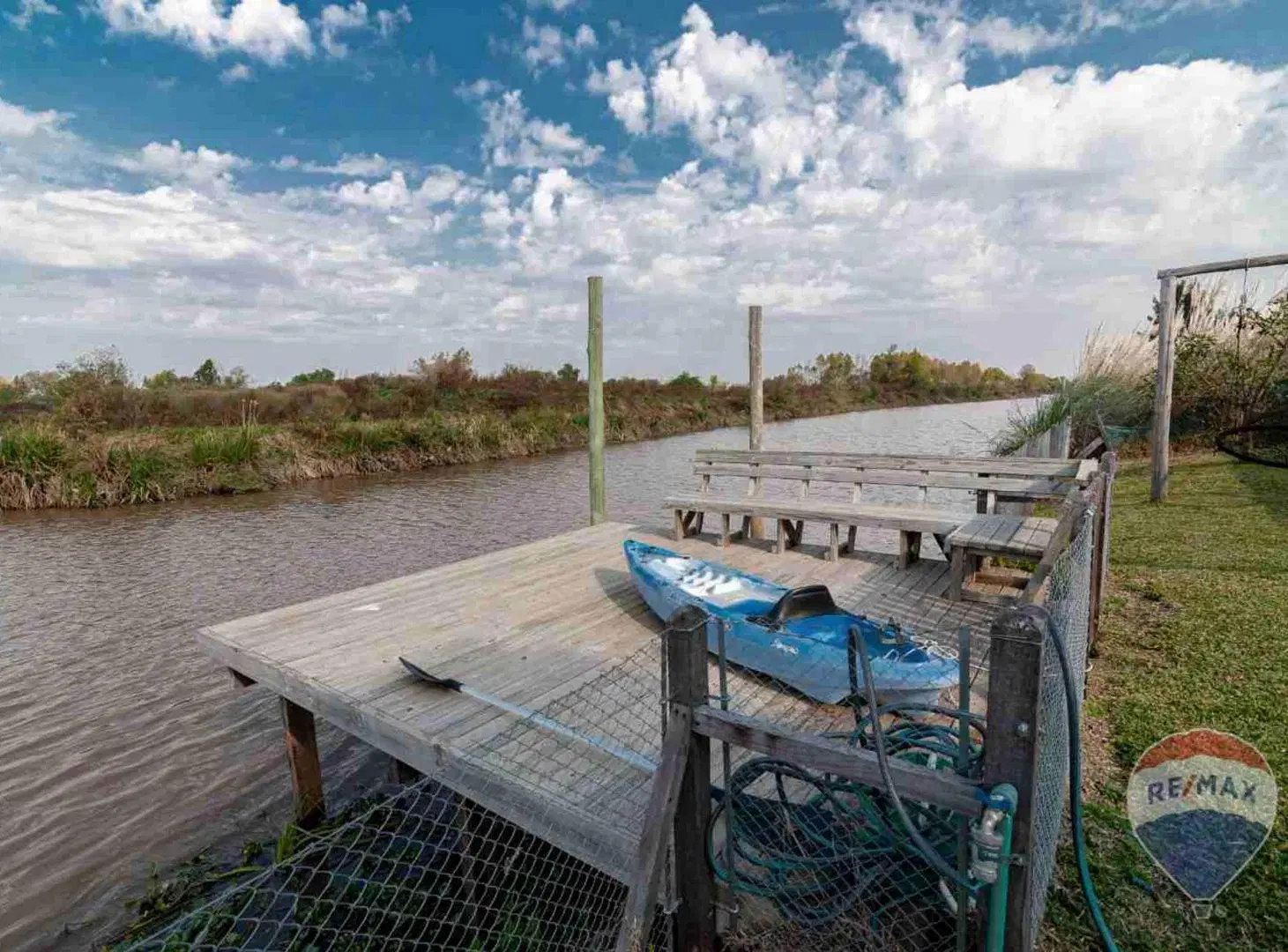 CASA EN VENTA EN EL CANAL TIGRE 5