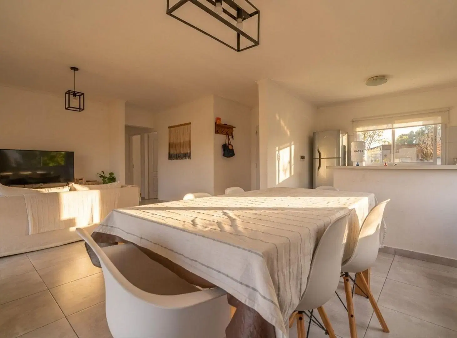 Casa de 4 ambientes con pileta en Pilar del Este 2