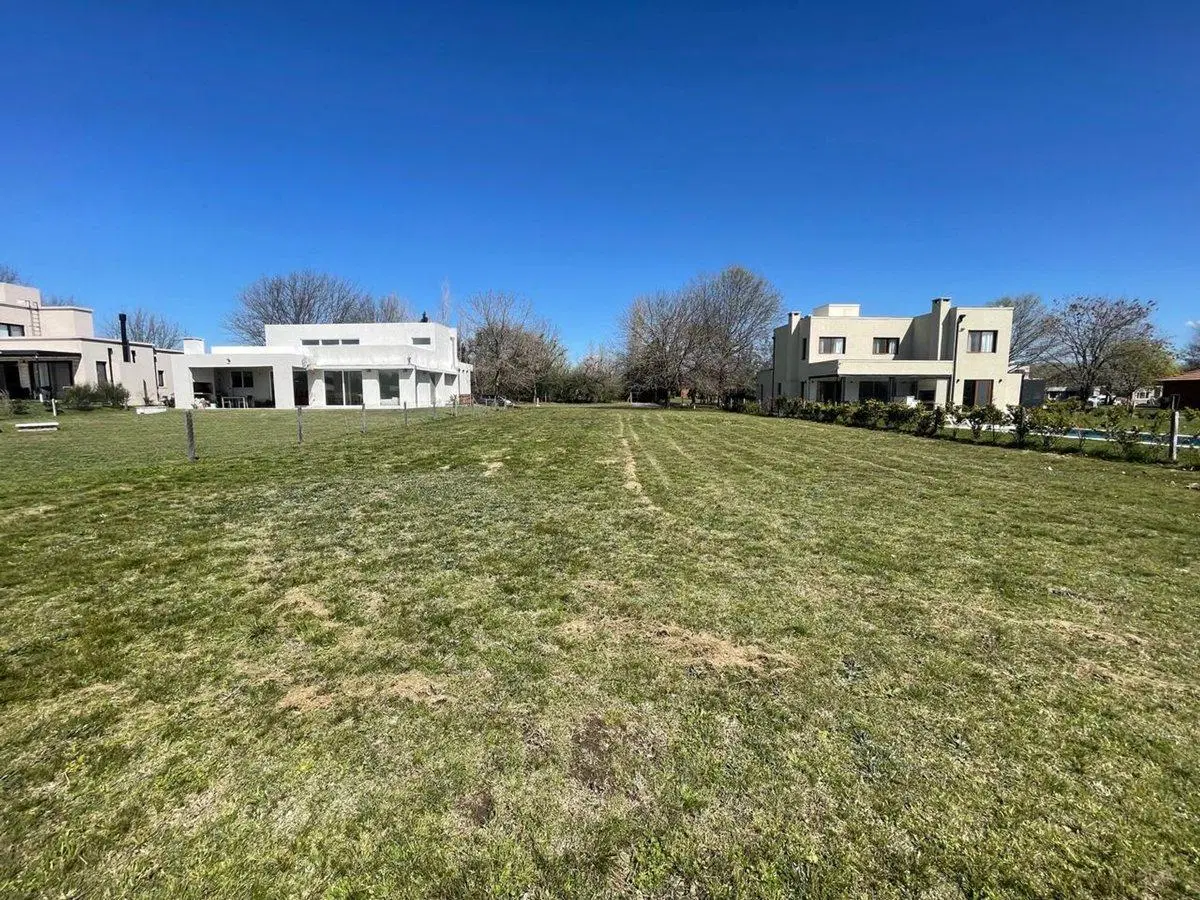 VENTA LOTE CENTRAL ALCANFORES PILAR 3