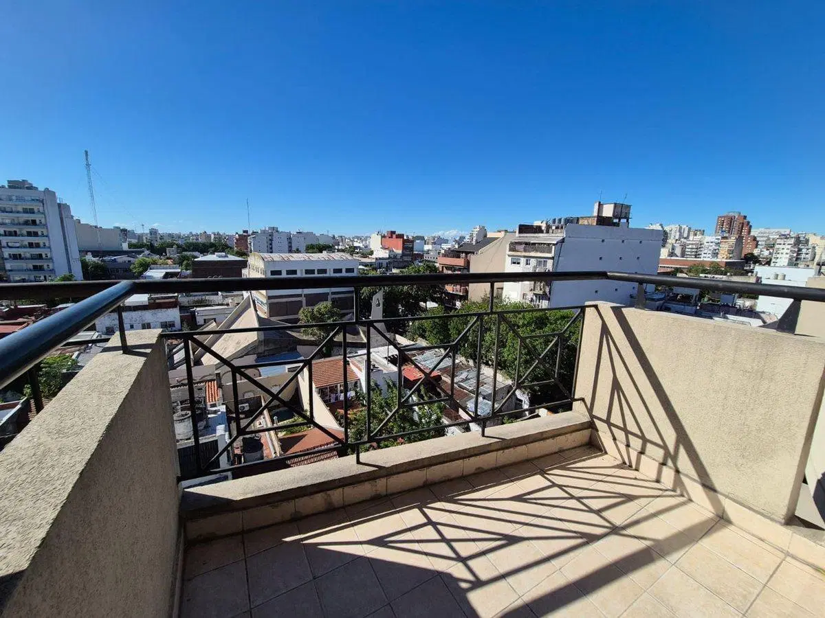 Alquiler monoambiente en Flores C/balcon al frente 2