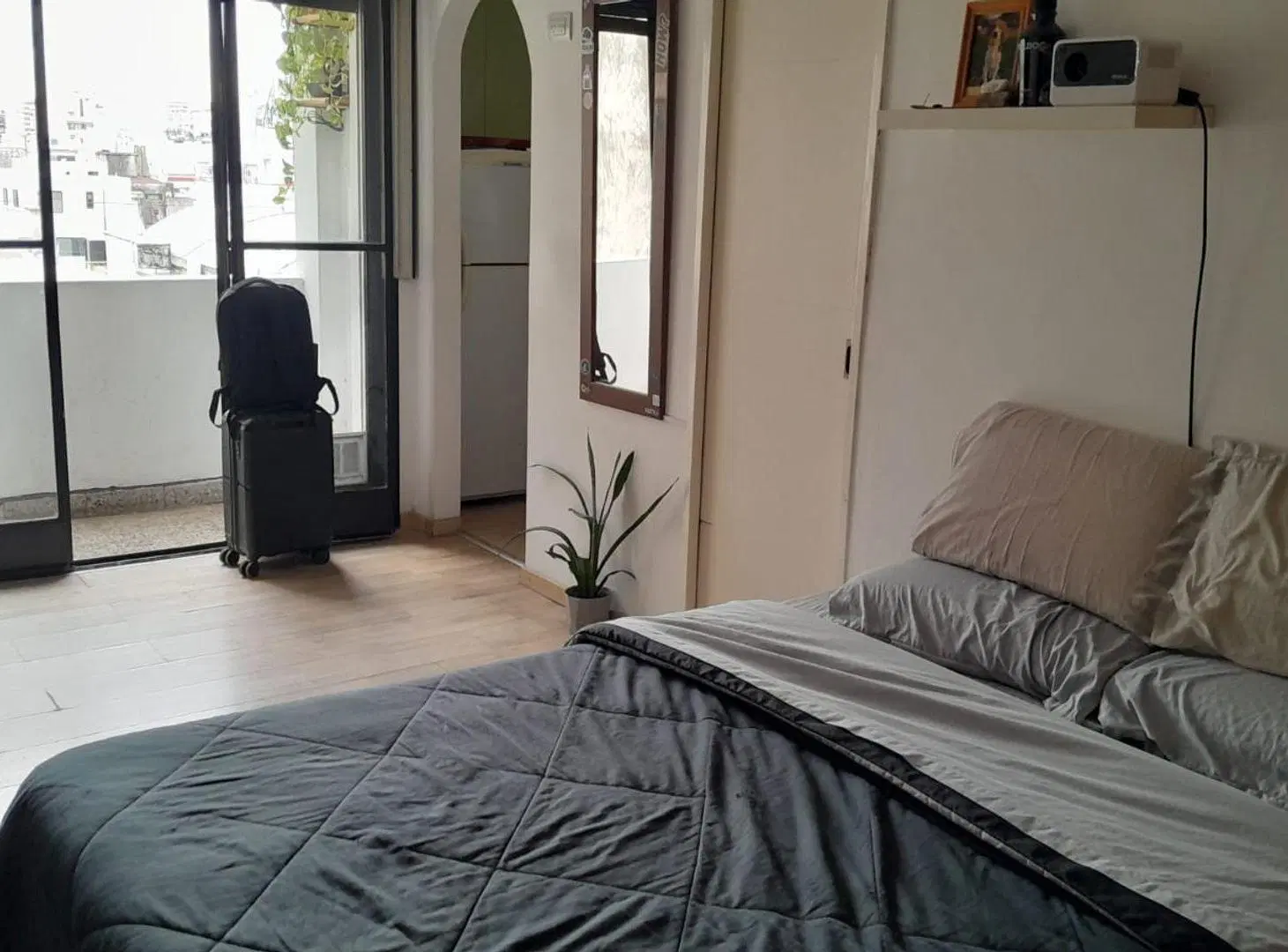 Venta Monoambiente con balcon 3