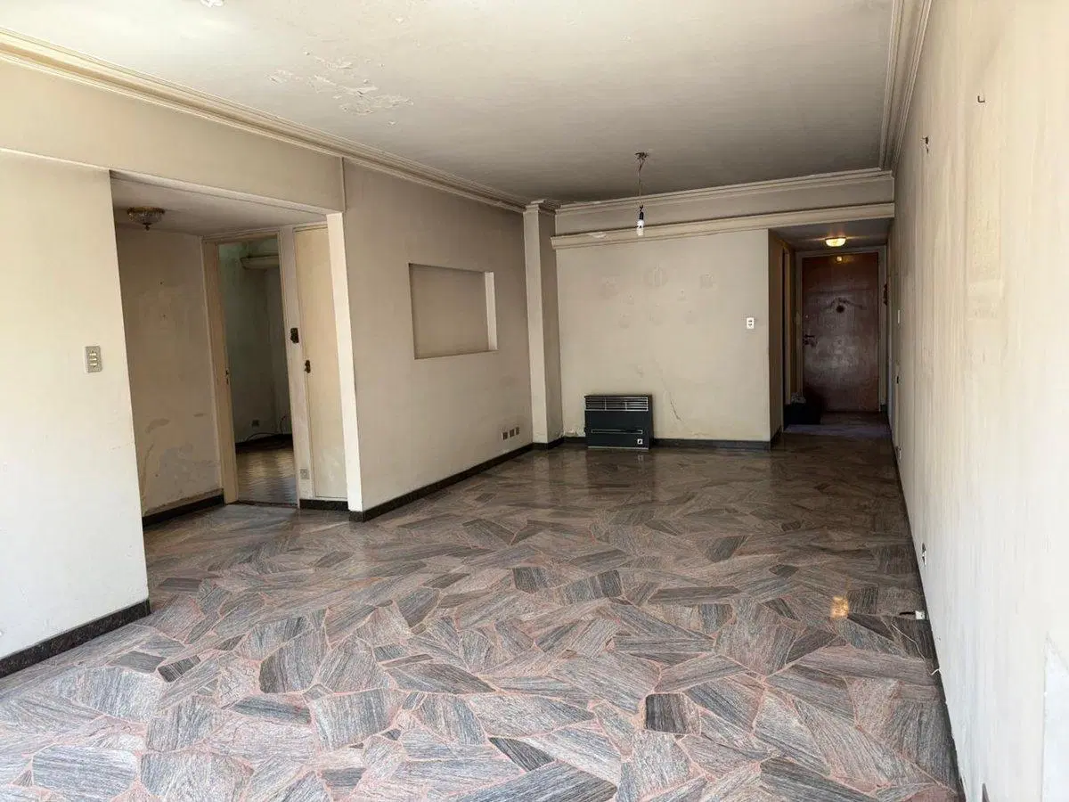 DEPARTAMENTO 3AMB C/DEPENDENCIA Y PATIO 2