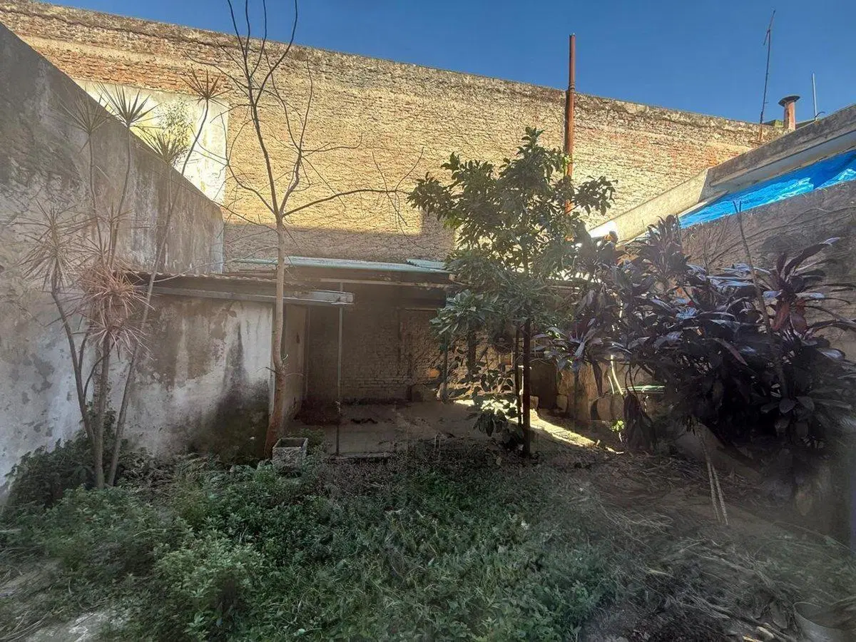 DEPOSITO, GALPON O  TALLER DE 230 M - CONSTITUCION 5