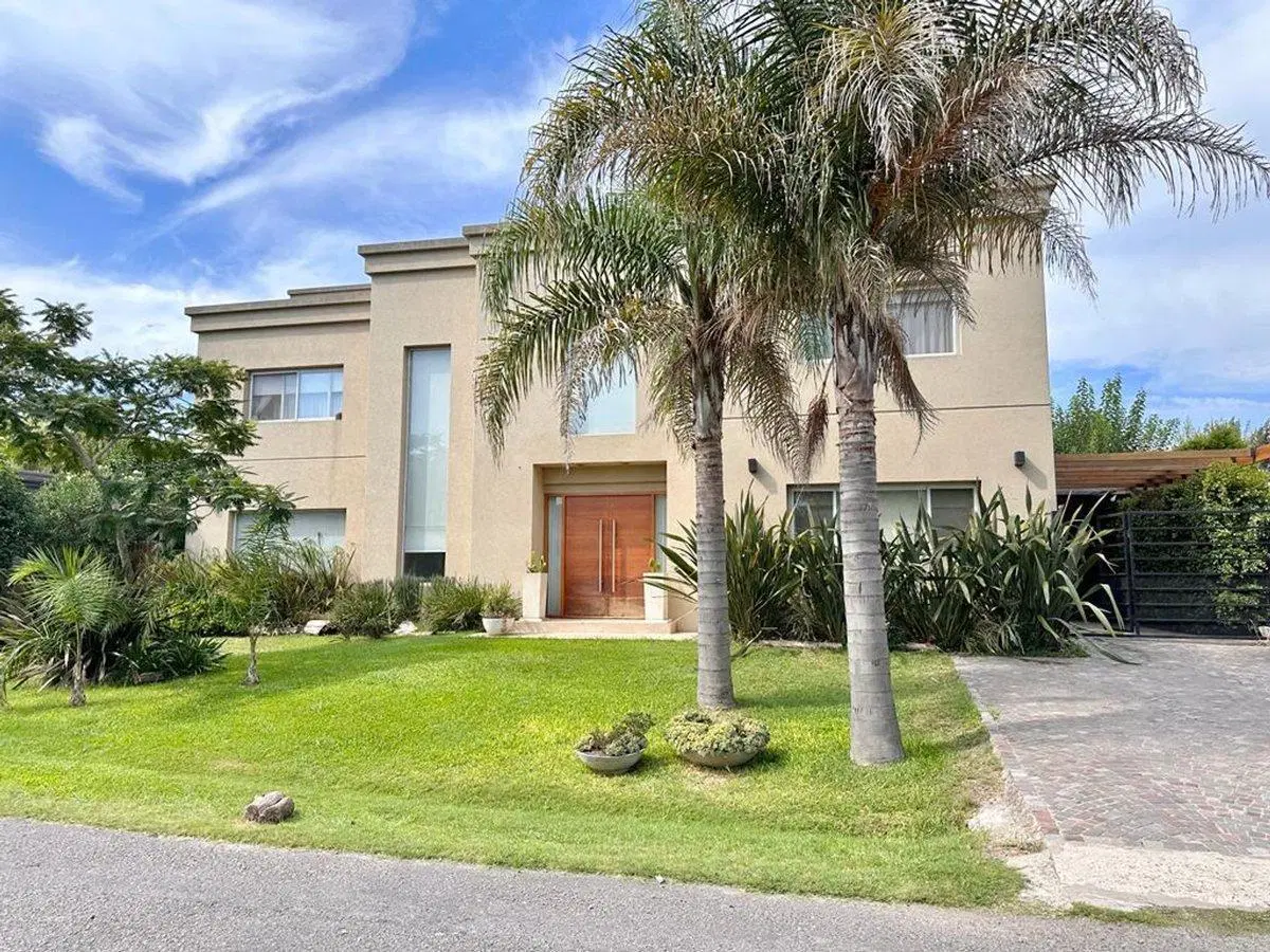 VENTA Casa en El Lucero - Ramal Pilar km38 2
