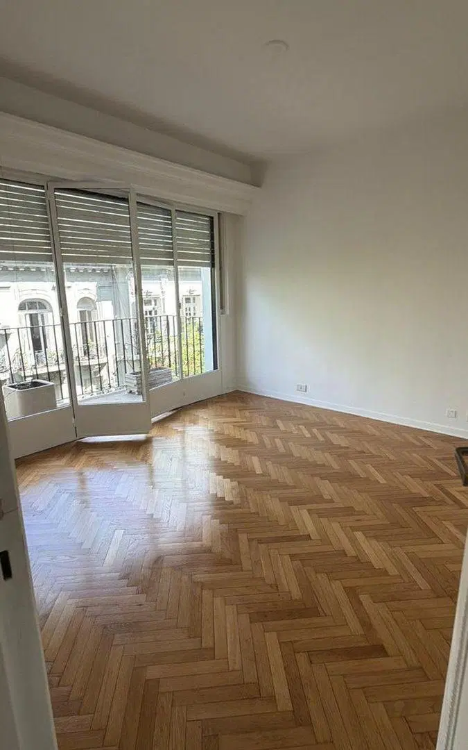VENTA SEMIPISO 4 AMB, BALCON FRENTE, DEPEN-COCHERA 3