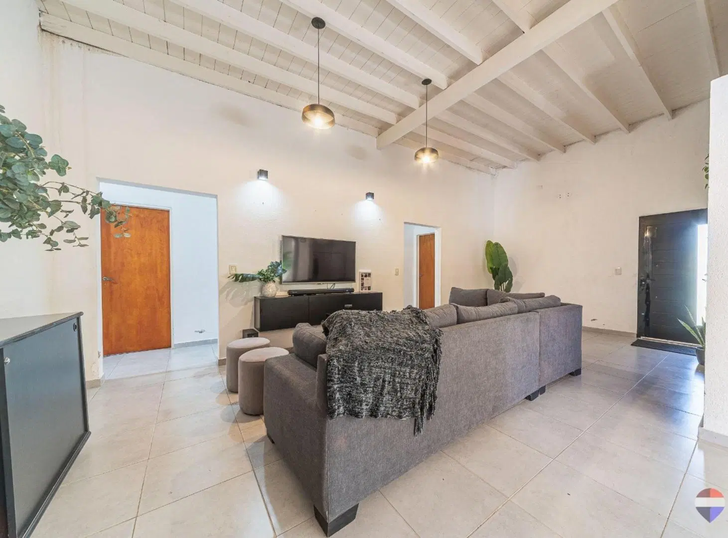 Casa en venta 6 ambientes El Alamo Alto Maschwitz 2