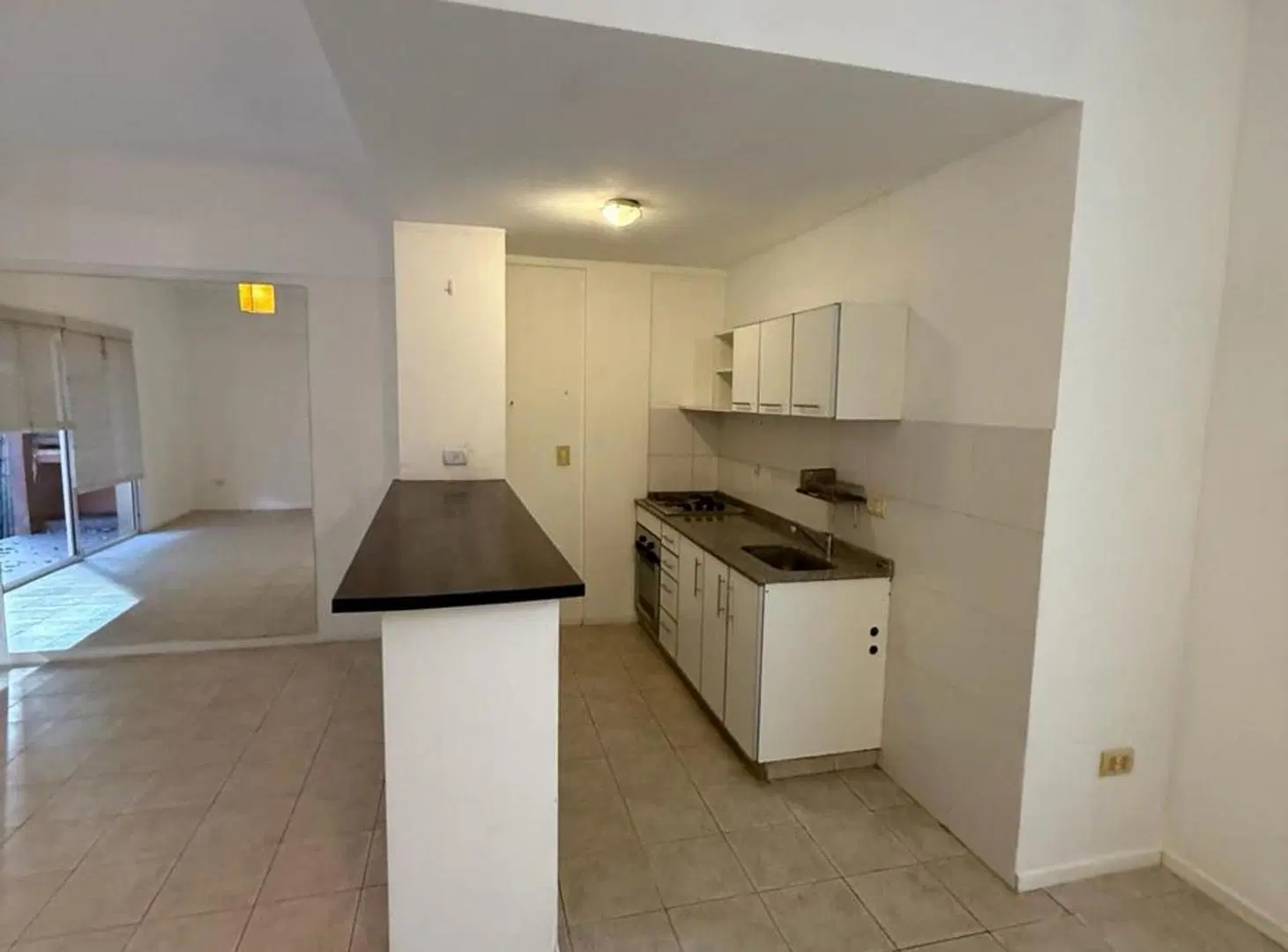 DEPARTAMENTO 2 AMBIENTES C COCHERA LAS RECOVAS 5