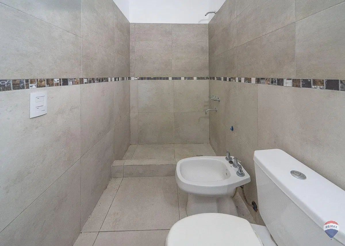 Venta Dpto Loft 2 amb con cochera Condominio Pilar 3
