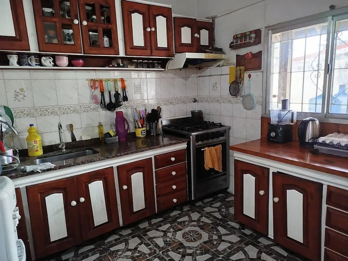 CASA + DEPTO EN VENTA VILLA DE MAYO, MALVINAS ARG. 2