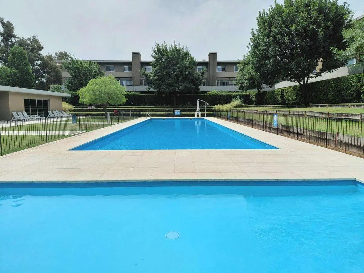 VENTA DEPARTAM 2 AMB BALCON COCHERA EXC UBIC PILAR 4