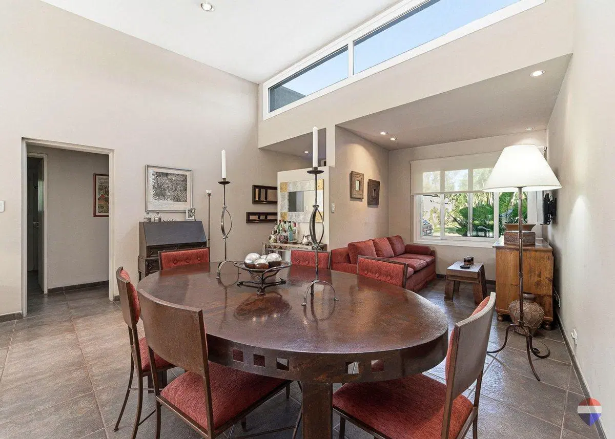 Venta Casa una planta Barrio La Montura 8