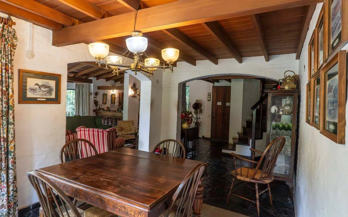 Venta CASA excelente ubicación 3/4 Dorm gran Lote 2