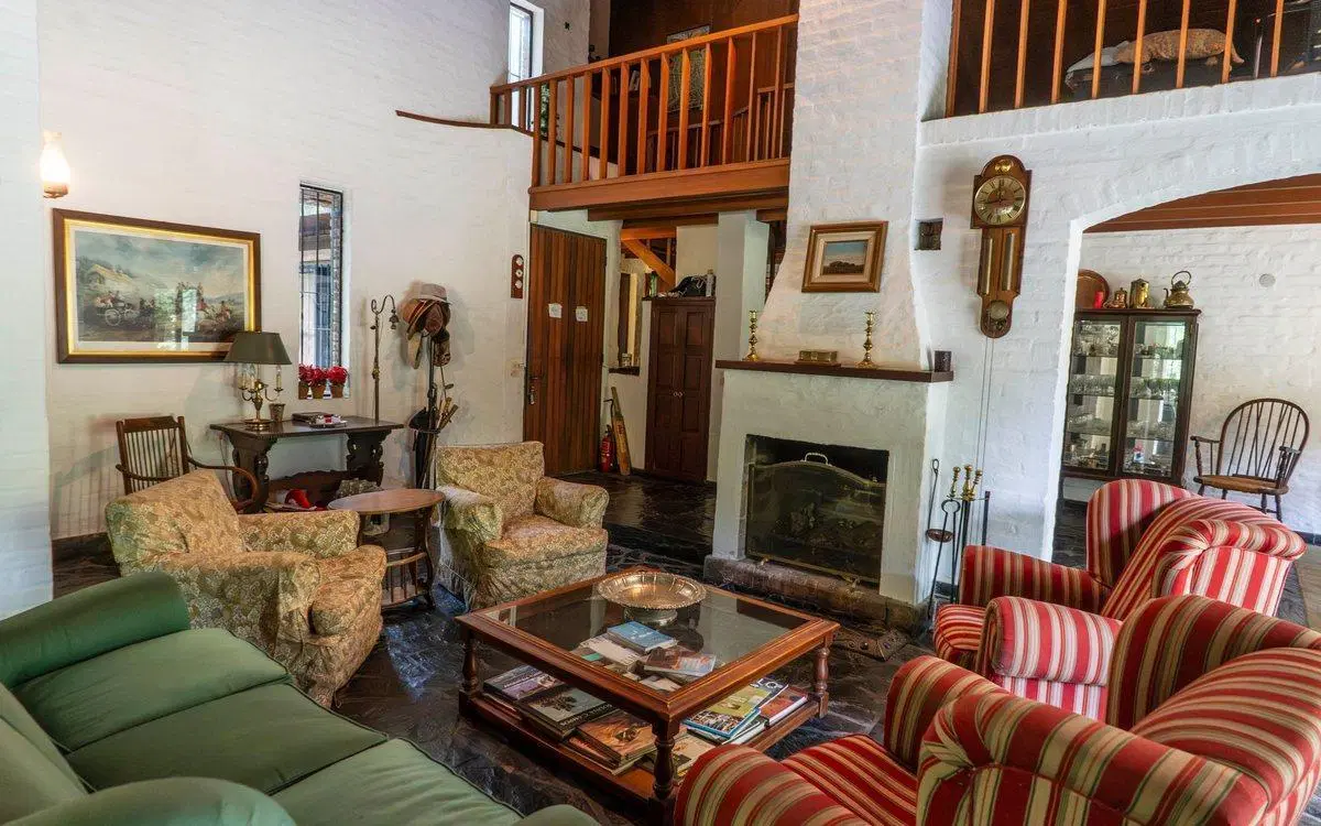 Venta CASA excelente ubicación 3/4 Dorm gran Lote 5
