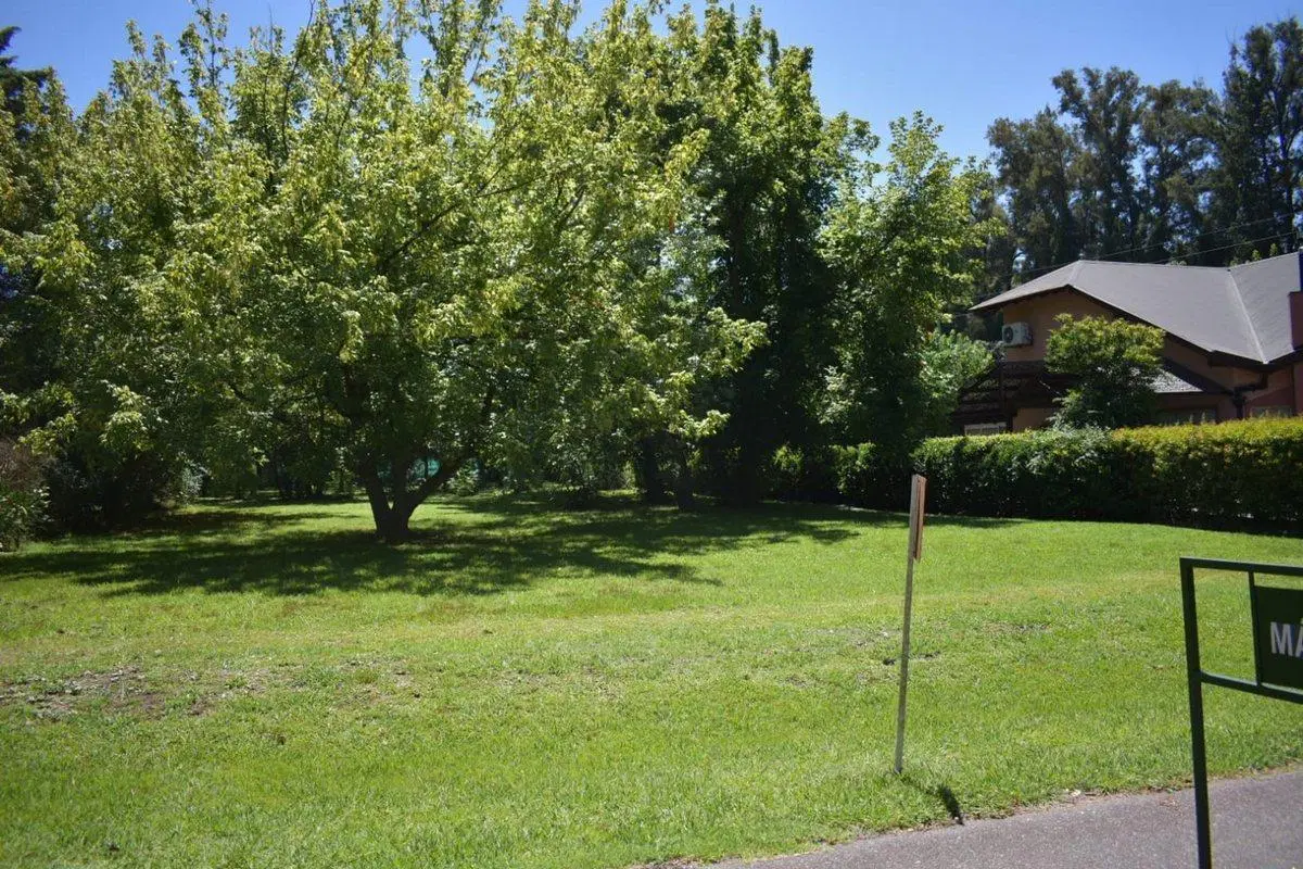 LOTE EN VENTA 1600 M2 B° ROCIOS DEL PILAR 2