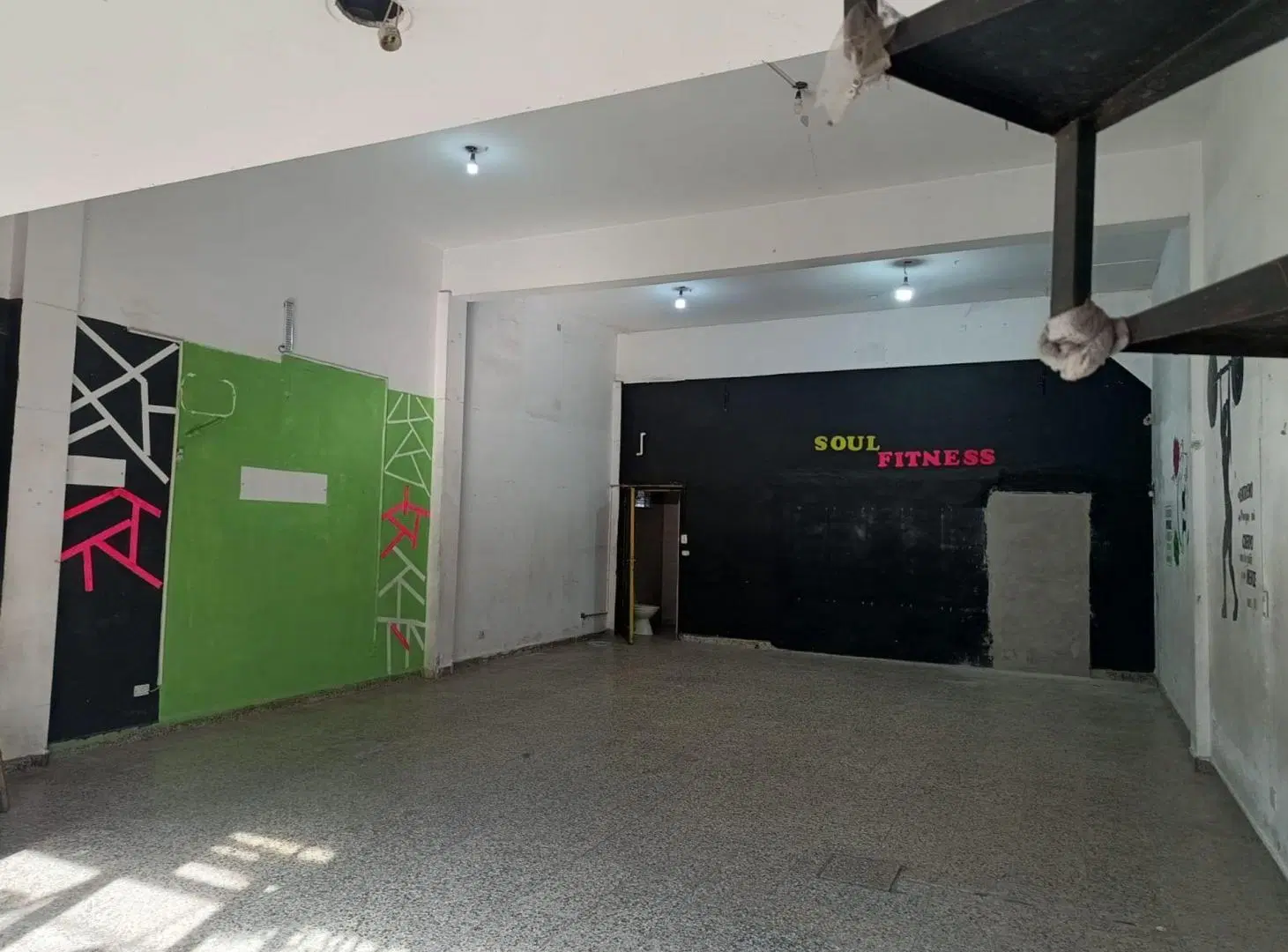 ALQUILER LOCAL COMERCIAL PABLO PODESTA 8