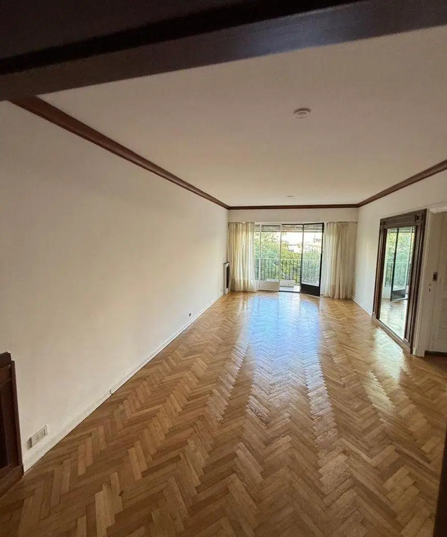 VENTA SEMIPISO 4 AMB, BALCON FRENTE, DEPEN-COCHERA 4